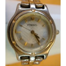 Stylish Two Tone Fossil Ladies Quartz Watch Petite Band Works(c)