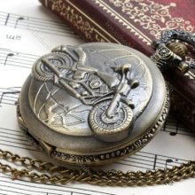 Sweet Gift Vintage Bronze Motorcycle Necklace Pendant Pocket Quartz Watch B016