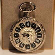 Vintage Beautiful Small Relief Swiss Silver Color Ladies Pocket Watch 