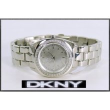 Dkny Ladies Crystals Luxury Dress Watch Mop Pearl Logo Ny8002