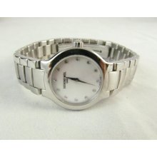 Gorgeous Ladies Vintage Raymond Weil Mother Of Pearl and Diamond Watch Gorgeous Stainless Steel Band Sapphire Crystal