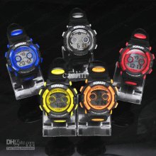 Outdoor Sports Dive Watch Multi-function Water Resistant Pop-183 Chi