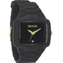Stainless Steel Case Quartz Black Dial Black Rubber Strap Gold Hands