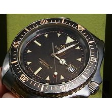 Vintage,full Size Men's Zodiac Red Dot Diver's Swiss Watch.rare,rum Mirrow Dial.