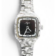 Vintage ladies womens watch Luch wrist watch silver color Quartz