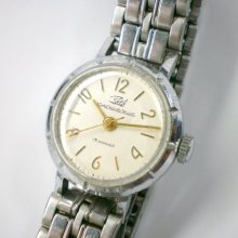 Vintage Zaria Junosheskie Ladies Women's mechanical watch from Soviet/Ussr