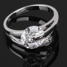 18k White Gold Gp Swarovski Crystal Cocktail Lady Jewelry Ring G117