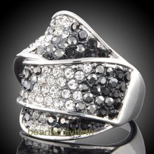 18k White Gold Gp Swarovski Crystal Ring R1372