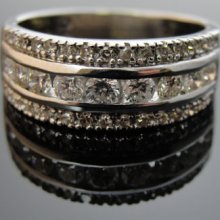 Diamond and White Gold Vintage Three Row Wedding Band RGDI359D