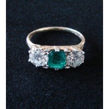 Lady's Three Stone Gold Ring 2 Old Miners Cut 1ct Diamonds & Emerald