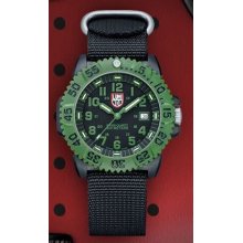 Luminox, NAVY SEAL Carbon Case, Blk Dial, Grn Print/Hands, A.3041