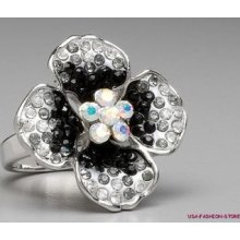New/nwt Guess Ring Silver And Jet Black Stone Flower - Size 7 -crystals