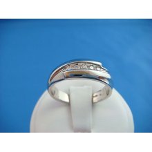 Striking Men's Diamond Wedding Band Solid Back 5 Diamonds Channel Set