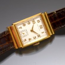 18k Yellow Gold Hamilton Rectangular Gordon Model Wrist Watch Circa 1941