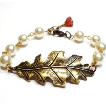 Brass Leaf Bracelet - Oak and Cream Pearl