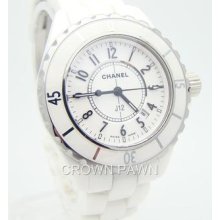Chanel J12 White Ceramic 33m Quartz Ladies Watch.