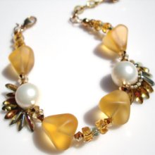 Gold and Pearl Fantasy Bracelet