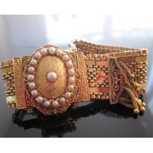 Gorgeous, stunning vintage Victorian Geneve 14K gold wristwatch