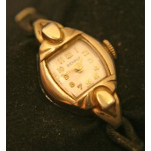Ladies' Vintage Gold Benrus Swiss 17j Manual Wristwatch