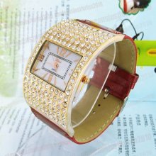 Stylish Vaulted Bling Crystal Dial Red Leather Wristband Women Wrist Watch M679r