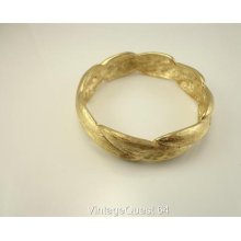 Vintage Givenchy Paris York Twisted Rope Bangle Bracelet Textured Gold Ba136