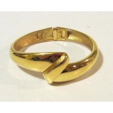 Vintage jewelry goldtone signed Trifari bangle bracelet