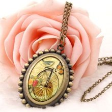Vintage Style Gift Butterfly Case Pendant Quartz Necklace Chain Pocket Watch