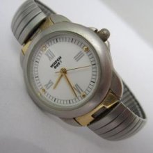 Watch Out Wr Quality 80's Ladies Watch Running