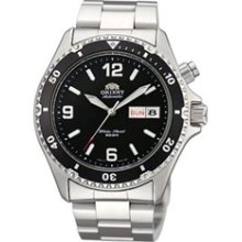 Orient Black Mako Automatic Dive Watch on a Bracelet #CEM65001B