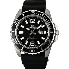 Orient Mens Quartz 200m Water Resistant Watch FUNE3004B0 New Model