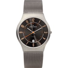 Skagen Mens Sport Titanium Watch - Silver Bracelet - Black Dial - 233XLTTMO