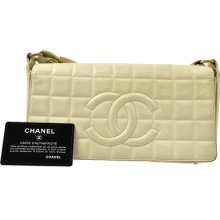 Auth Chanel Quilted Shoulder Bag Ivory Leather Cc Logos Italy Vintage Wl00712