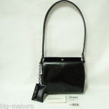 Auth Salvatore Ferragamo Gancini Black Matt Patent Leather Shoulder Bag Purse