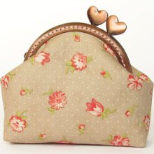 Beige Coin Purse Pink Flowers, White Polka Dots, Pastel Colors, Heart Copper Kisslock