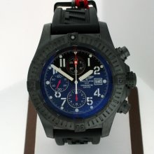 Breitling Super Avenger M1337010/B930 Pre-owned