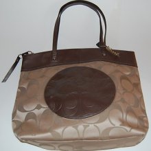 Coach Laura Signature Tote Handbag Purse F18335. 100% Authentic