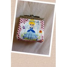 Disney princess animated kisslock purse