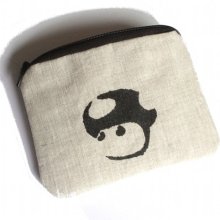 linen and mushroom coin purse