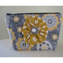 Make up bag with flower