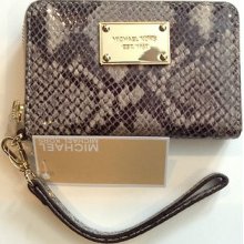 Michael Kors Iphone Electronic Mlt Wristlet Wallet Dk Sand 35t2gelz1e