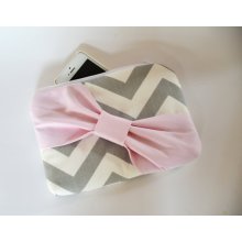 Set of 10 Bridesmaid Bridal Clutch Bridesmaid Pouch Bridal Accessories Pouch Zippered Grey & White Chevron with Light Pink Diagonal Bow