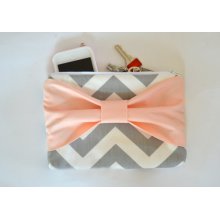 Set of 7 Grey & White Chevron w/ Light Peach Center Bow Bridesmaid Clutch Bridal Accessories Wedding Gift Bridal Clutch Zippered