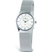 Skagen 233xsss Ladies White Mop Dial Mesh Watch Â£99