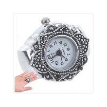 Tibetan style finger ring quartz watch