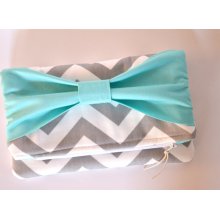 Trendy Fold Over Clutch Purse Pouch Zippered Grey and White Chevron with Adjustable Aqua Bow