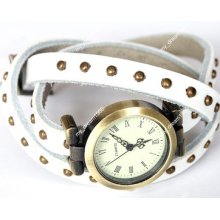 Hotsale Sport Fashion Men&women Quartz Digital Engraved Rivet Design Wristwatch