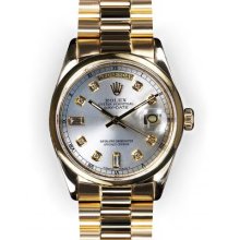 Men's Silver Dial Smooth Bezel Rolex Day Date President (1006)