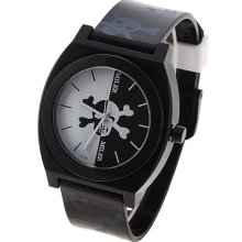 new mens Miler skull crossbones watch w/white & black face &numbers rubber band