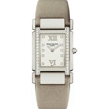 Patek Philippe Twenty-4 18kt White Gold Diamond Ladies Watch 4920G